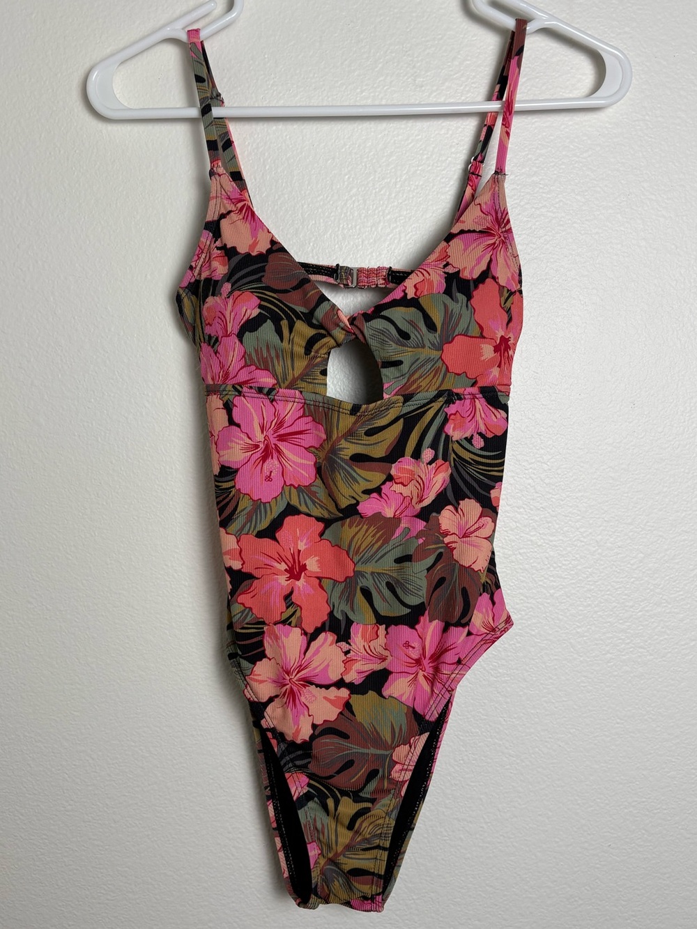 Volcom Island Time Twist One Piece Skimpy Rib Bikini Size Small